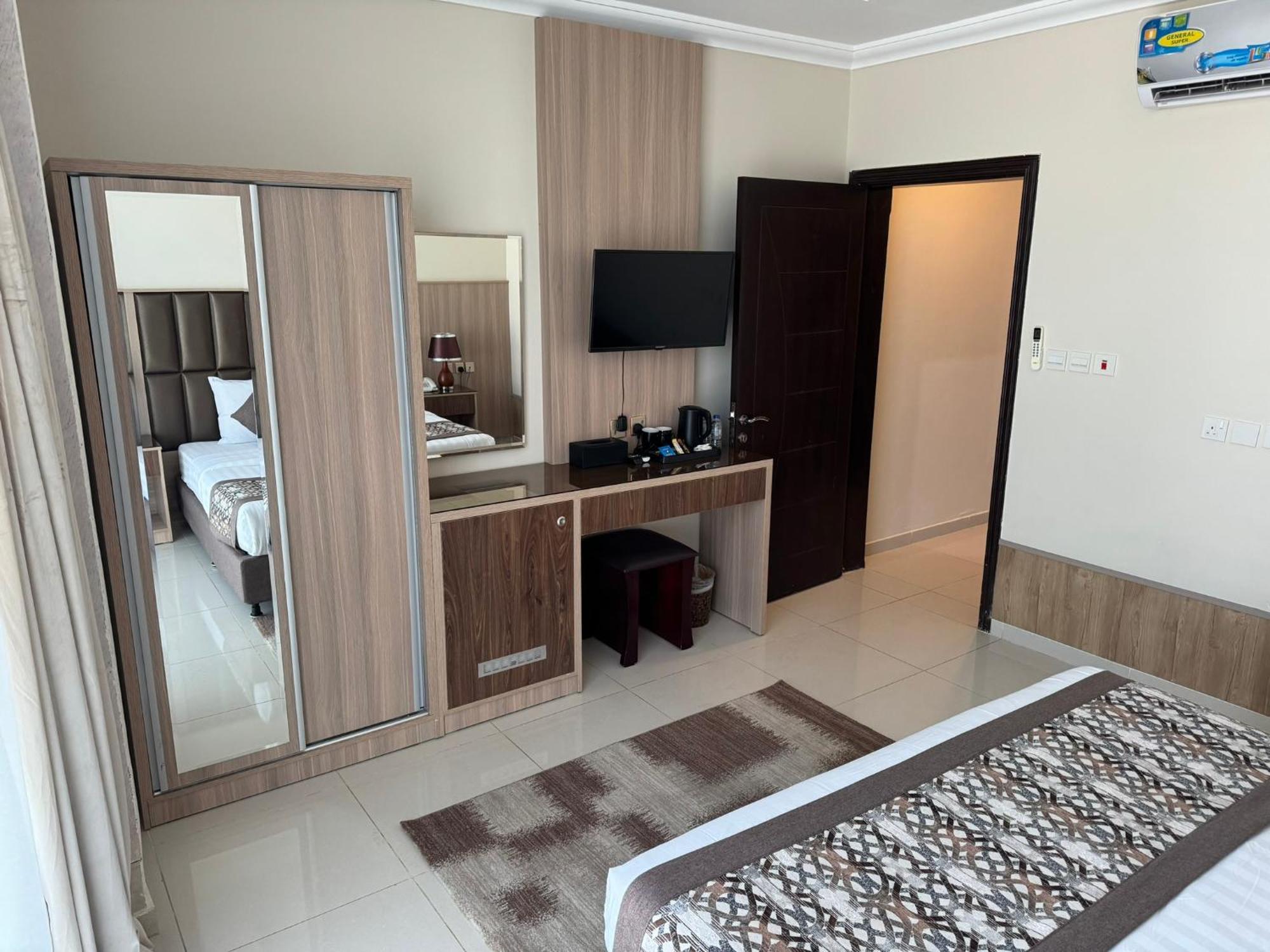 Primotel Suites As Salamah ジェッダ エクステリア 写真