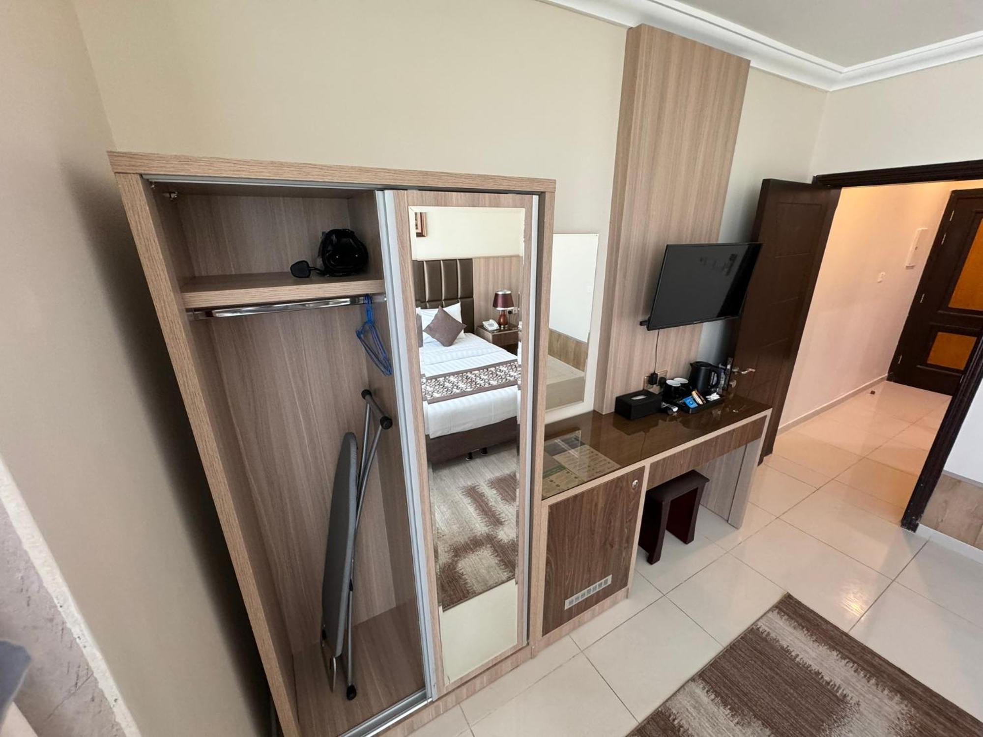Primotel Suites As Salamah ジェッダ エクステリア 写真