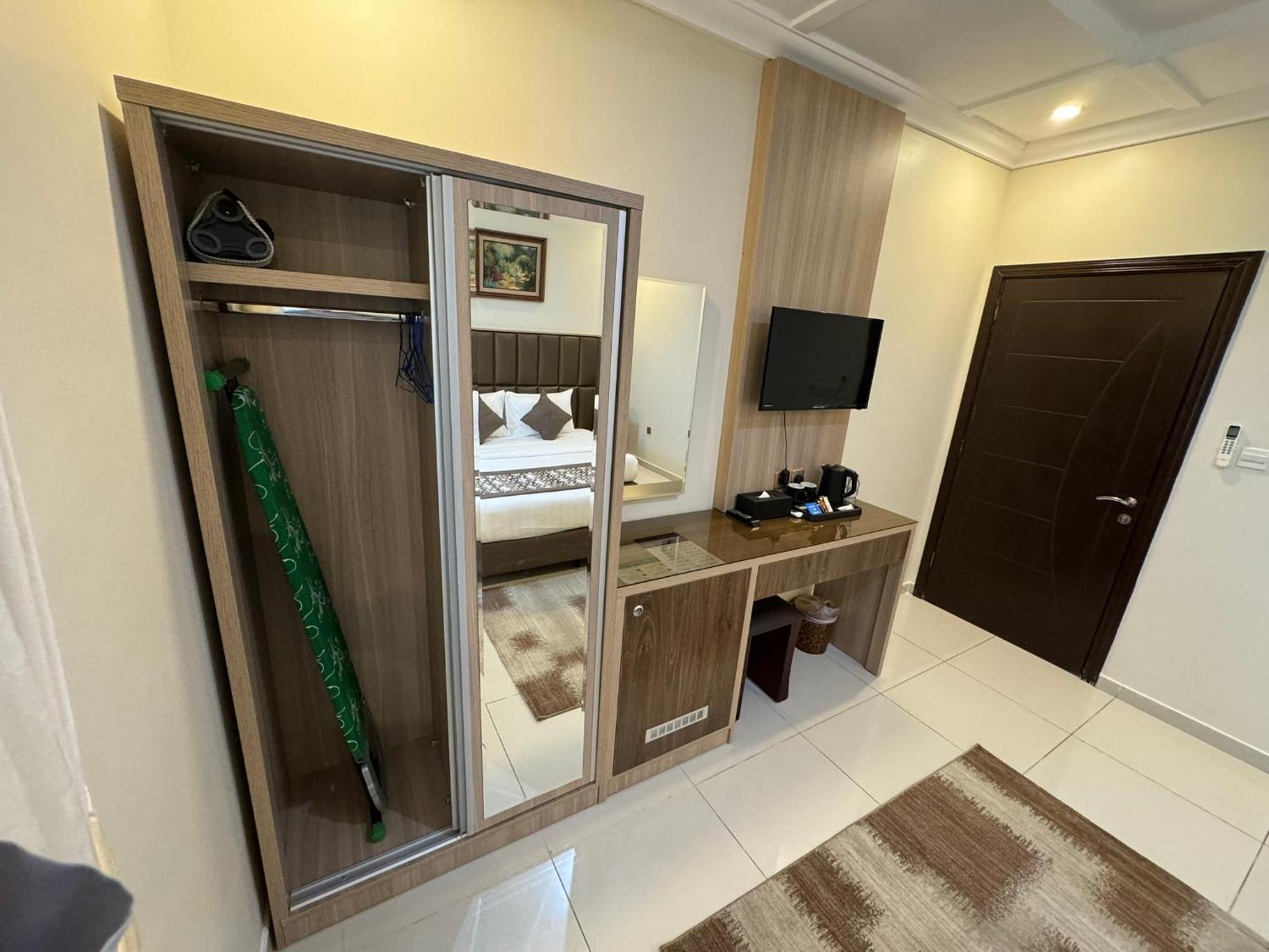 Primotel Suites As Salamah ジェッダ エクステリア 写真